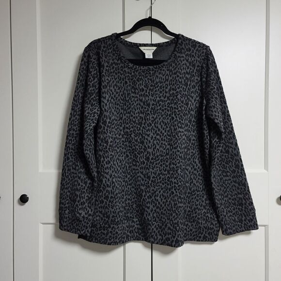 Liz Claiborne weekend long sleeve animal print sweatshirt large - Picture 2 of 6